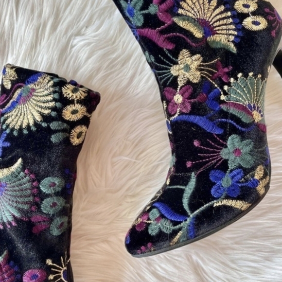 Giuseppe Zanotti Bimba Magdalena Floral Velvet Brocade Embroidered Sock Booties - Picture 6 of 9